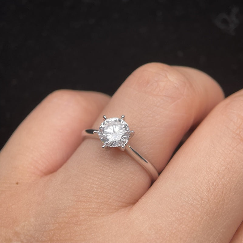 2.5 Carat Round Brilliant Engagement Ring - Anjali Jewelry
